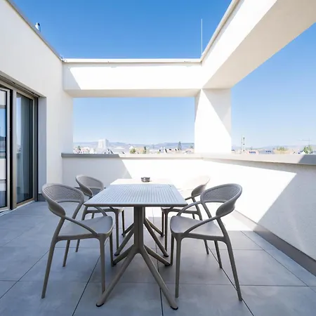 Taunus Lejlighedshotel 3*